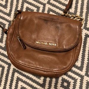 MK Cross body